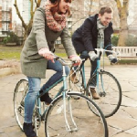 ノーヘルでもOK？ロードバイクに乗る人々！