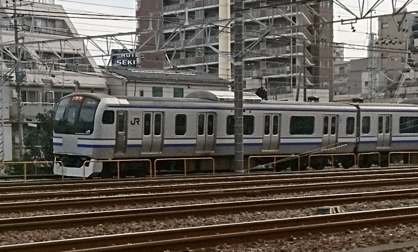 総武線快速のグリーン車の混雑状況 満席になる時間帯とは たくみっく