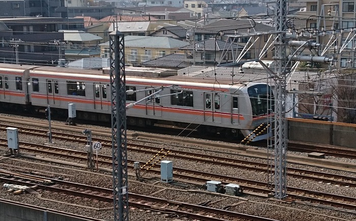 東京メトロ東西線の 快速 は意外に速い 停車駅はどこだ たくみっく