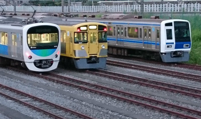 西武鉄道の平均年収は約800万円 職種 年齢ごとでも算出 たくみっく