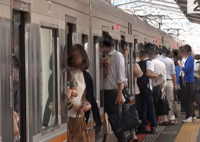Jr学研都市線の混雑状況とは 朝ラッシュはどれくらいに たくみっく