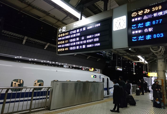 東海道新幹線 東京駅の自由席の混雑状況を時間帯別に調査 たくみろぐ