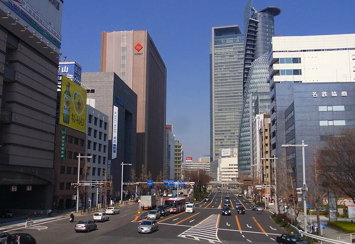 名古屋市の人口と地下鉄の民営化