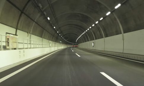 設計速度100km/hの新名神