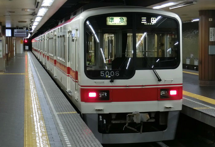 神戸高速鉄道線と阪急 阪神 違いは何 運賃が別の理由 たくみろぐ