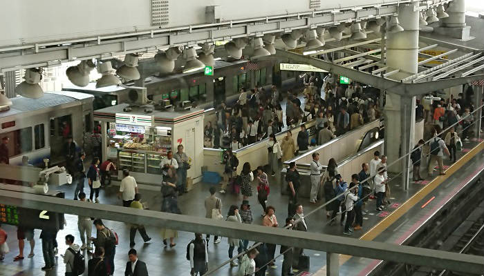 Jr京都線の混雑状況とは 朝と夕方のラッシュの時間帯を調査 たくみっく