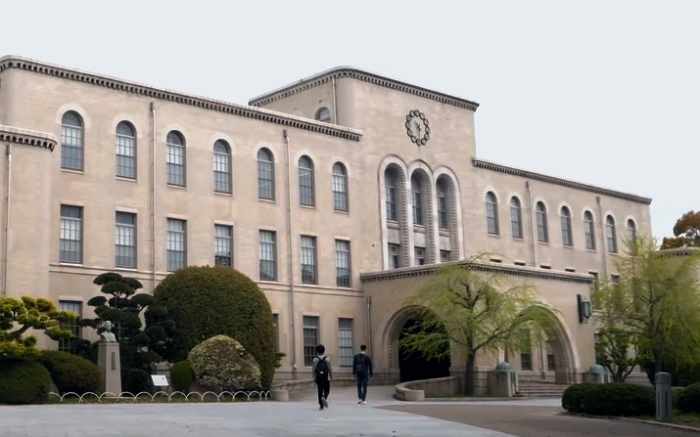 採用人数が多い神戸大学